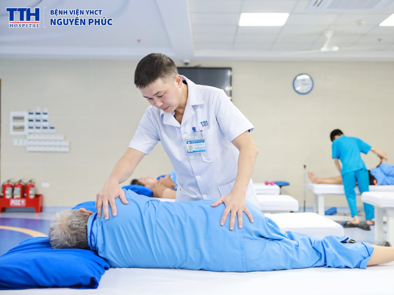 3 tháng đầu – “thời gian vàng” trong phục hồi chức năng sau tai biến
