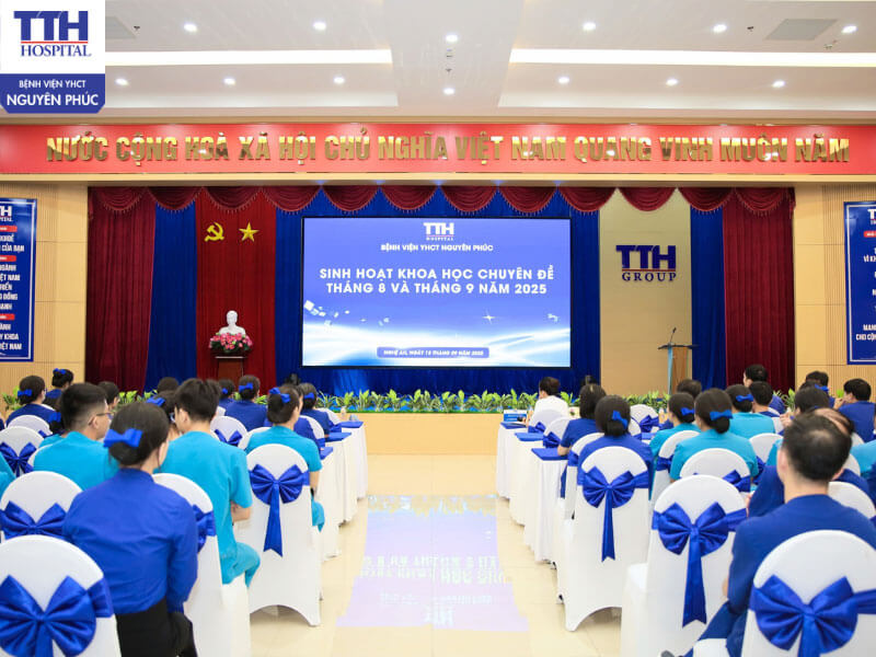 Bệnh viện tổ chức các buổi sinh hoạt khoa học chuyên đề định kỳ