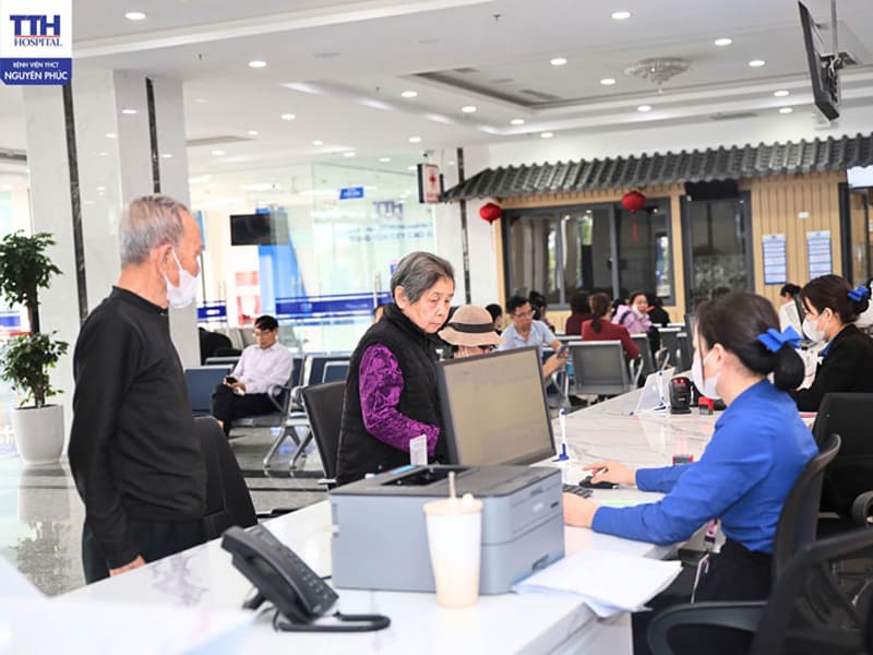  Bệnh viện YHCT Nguyên Phúc – Địa chỉ tin cậy điều trị thoát vị đĩa đệm không xâm lấn