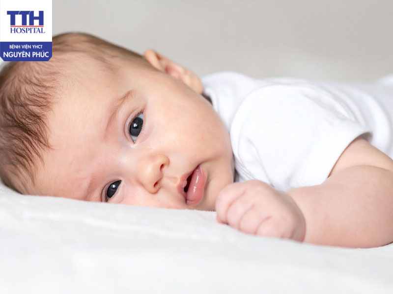 Dấu hiệu nhận biết vẹo cổ ở trẻ