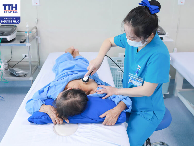 Điều trị sớm đau vai gáy để giúp bảo vệ sức khỏe ổn định và lâu dài