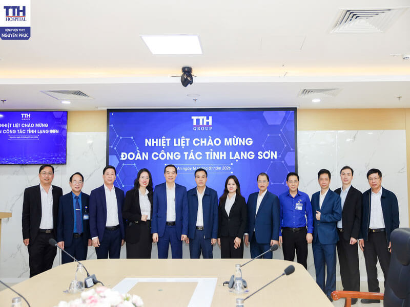 Đoàn công tác tỉnh Lạng Sơn làm việc tại Bệnh viện YHCT Nguyên Phúc