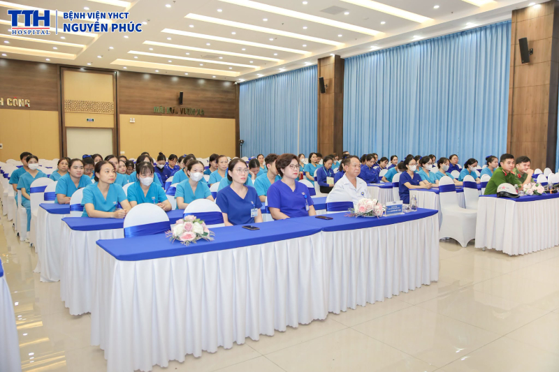 đội ngũ cán bộ, nhân viên không chỉ được cập nhật kiến thức pháp luật