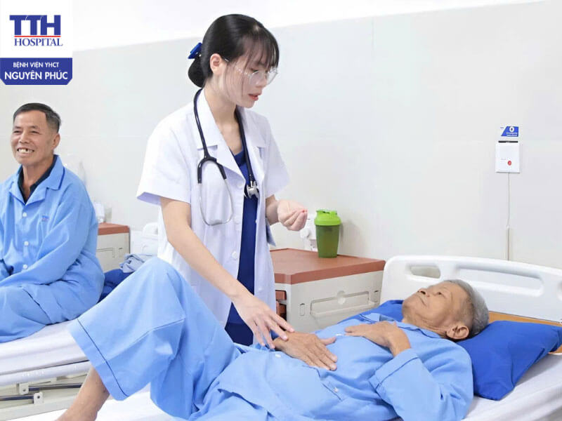 Hướng dẫn các bài tập thở cho người bệnh COPD