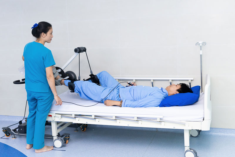 Kết hợp phục hồi chức năng hiện đại với y học cổ truyền