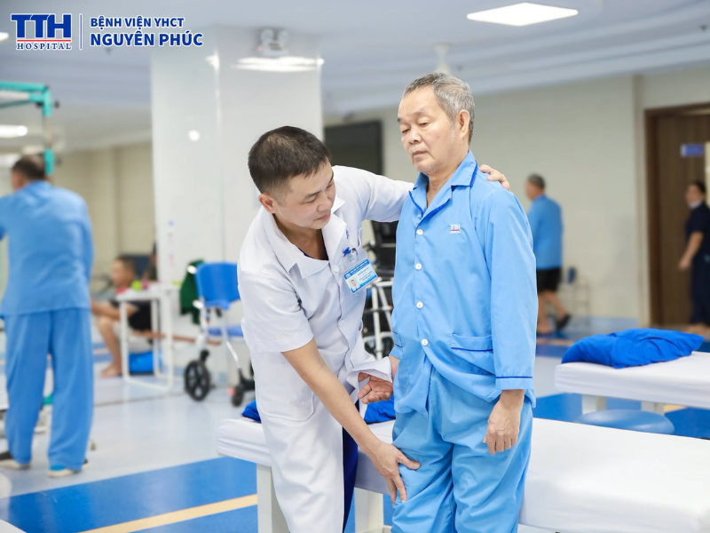 Kết hợp Y học cổ truyền và Y học hiện đại trong phục hồi sau tai biến