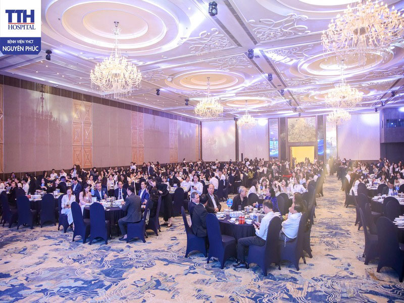 Không gian Gala Dinner ấm áp - Gắn kết và sẻ chia