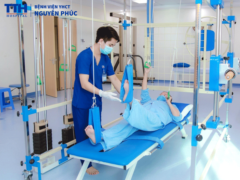 Làm gì để giảm nguy cơ đột quỵ trong mùa nắng nóng?