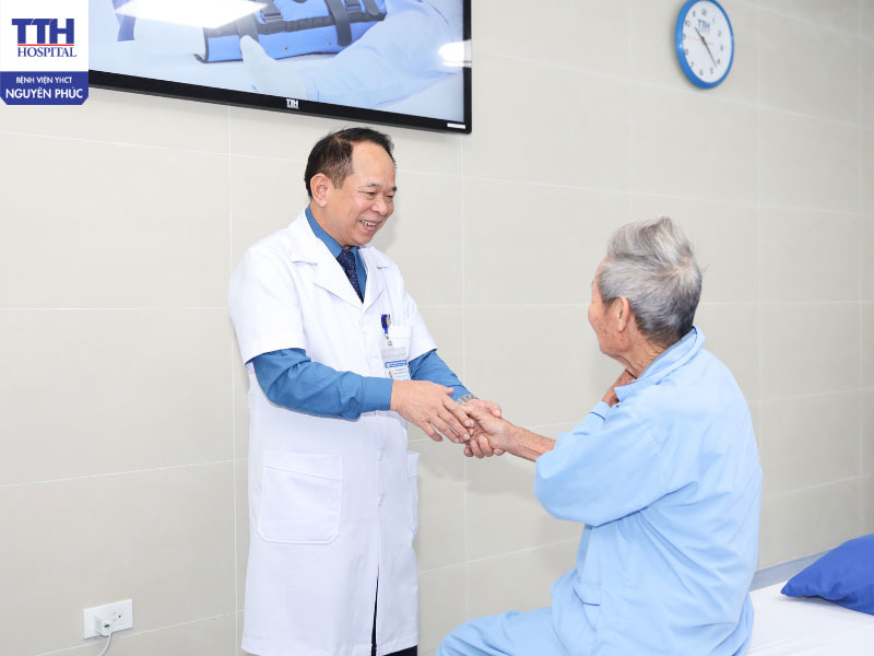 Lắng nghe tư vấn từ chuyên gia