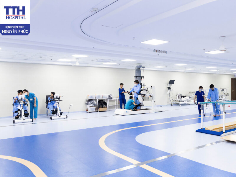 Người bệnh luôn kiên trì, hợp tác trong suốt quá trình phục hồi