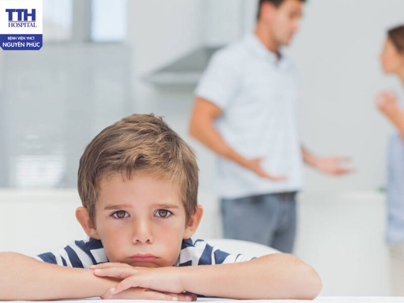 Rối loạn phổ tự kỷ ảnh hưởng đến khả năng giao tiếp, hành vi và tương tác xã hội