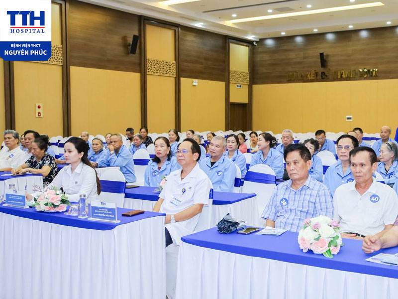 Thành phần tham gia hội thảo khách hàng