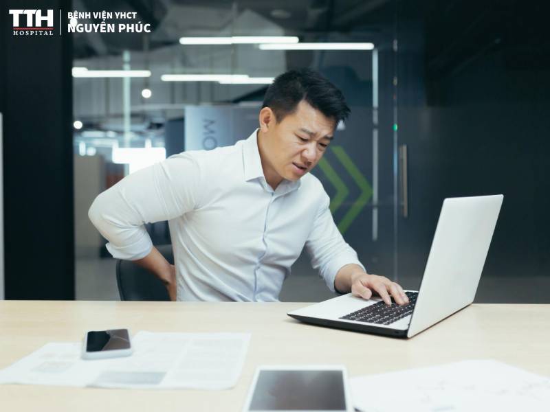Vì sao thoái hóa xương khớp ngày càng trẻ hóa?
