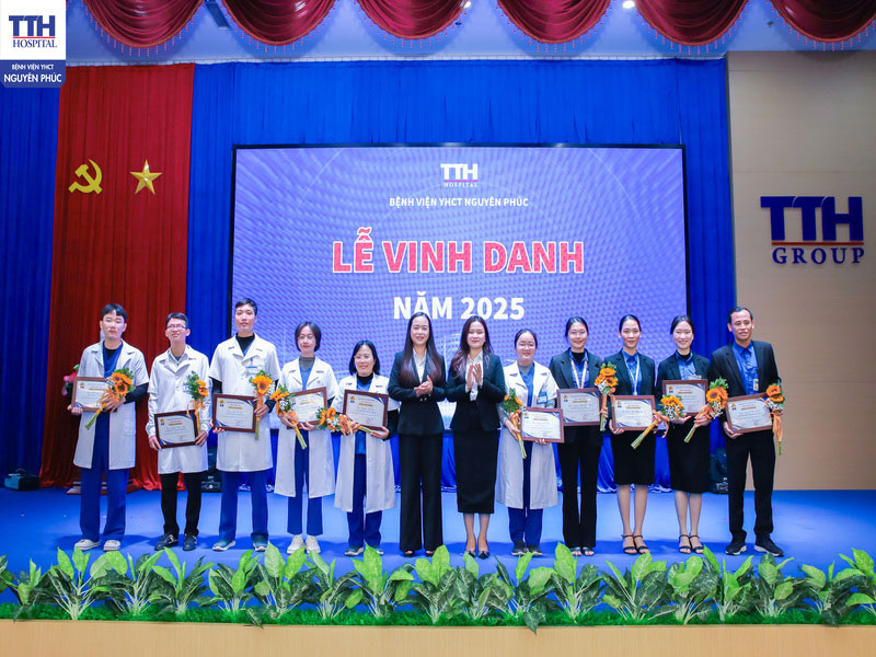 Vinh danh tập thể, cá nhân tiêu biểu - Ghi nhận và lan tỏa giá trị tích cực